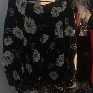 Versatile fun skirt By Jones New York